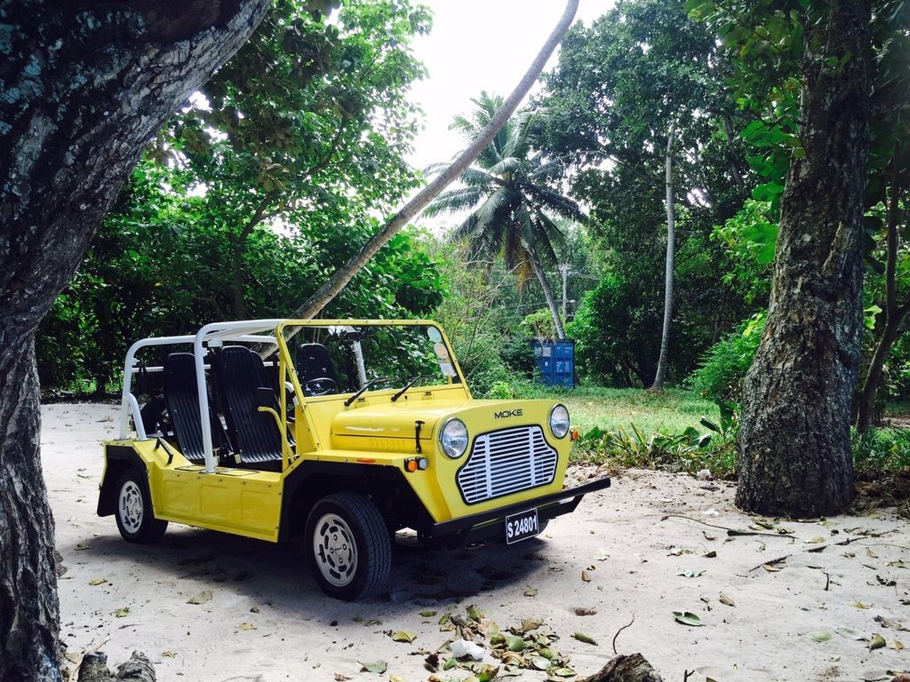 Seyşeller'in simge aracı Mini Moke