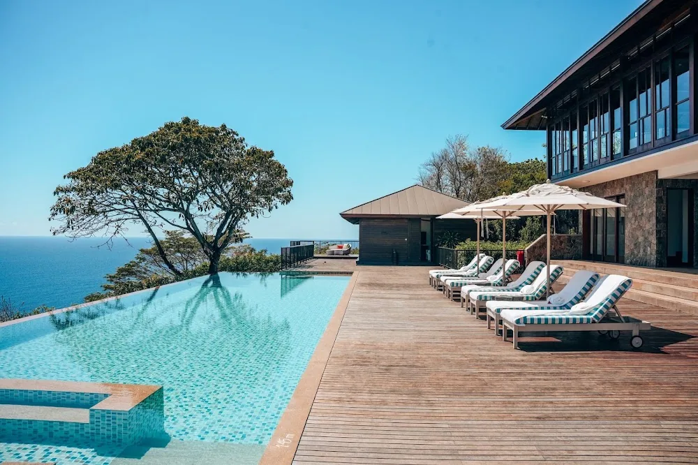 Four Seasons Resort Seychelles, fotoğraf 1/8