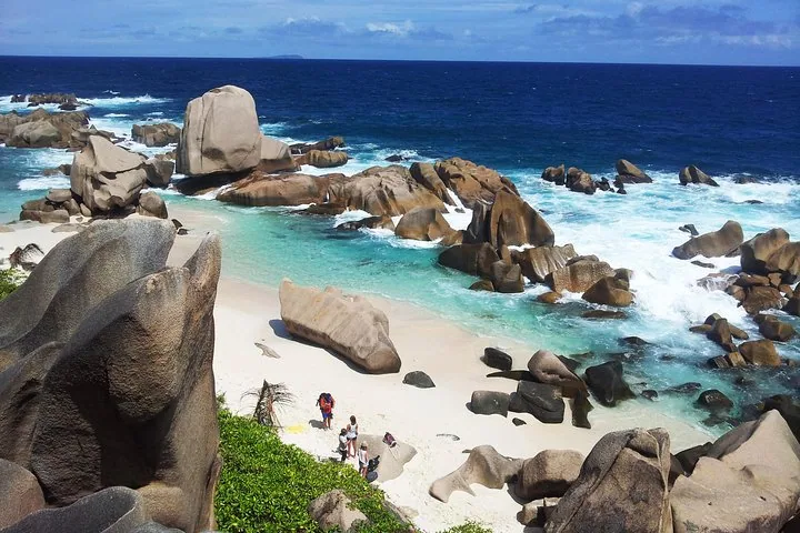 La Digue'de Anse Marron yürüyüşü